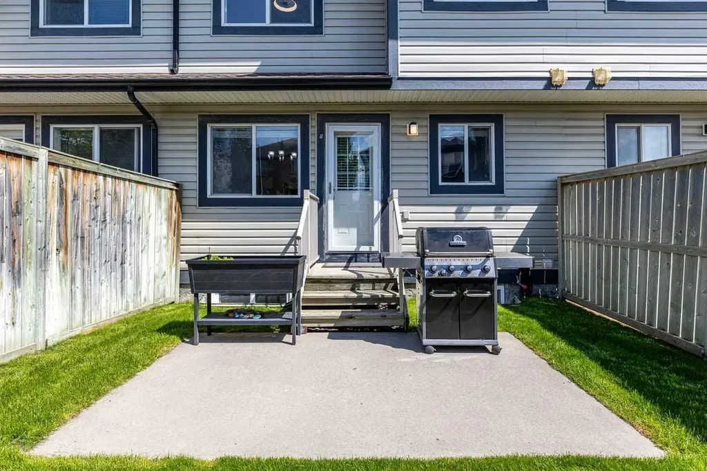 9 Citadel Point NW Calgary AB T3G 5L2