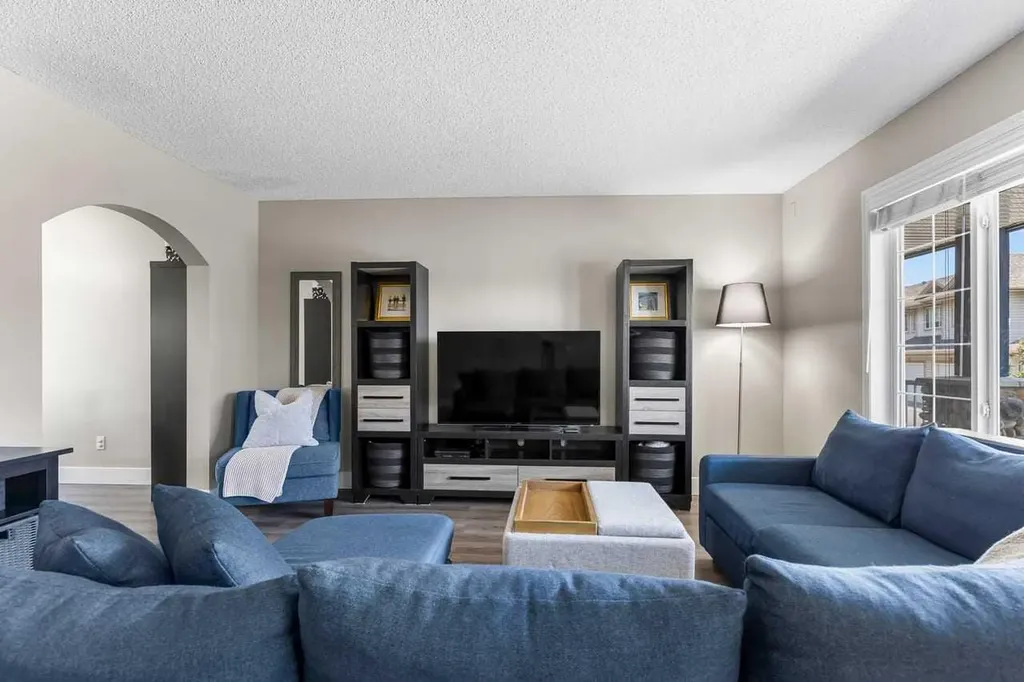 9 Citadel Point NW Calgary AB T3G 5L2