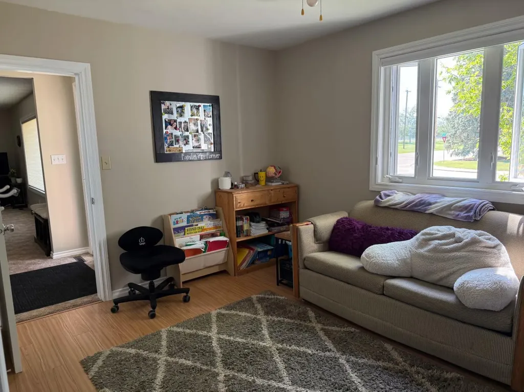 422 15 Street E Drumheller AB T0J0Y5