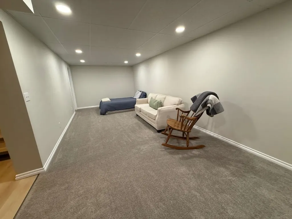 422 15 Street E Drumheller AB T0J0Y5