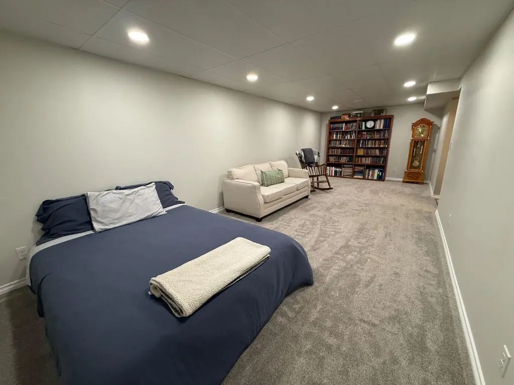 422 15 Street E Drumheller AB T0J0Y5