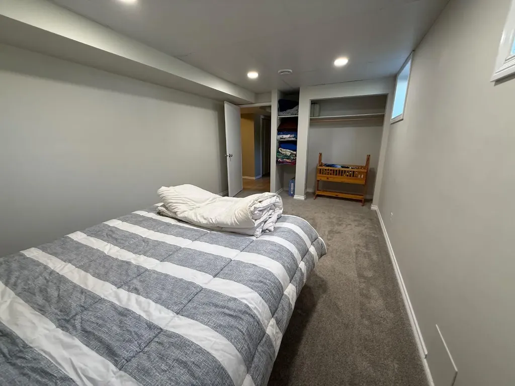422 15 Street E Drumheller AB T0J0Y5