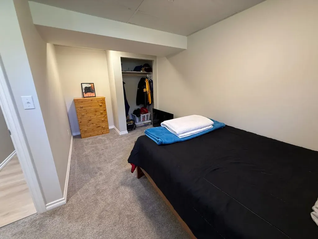 422 15 Street E Drumheller AB T0J0Y5