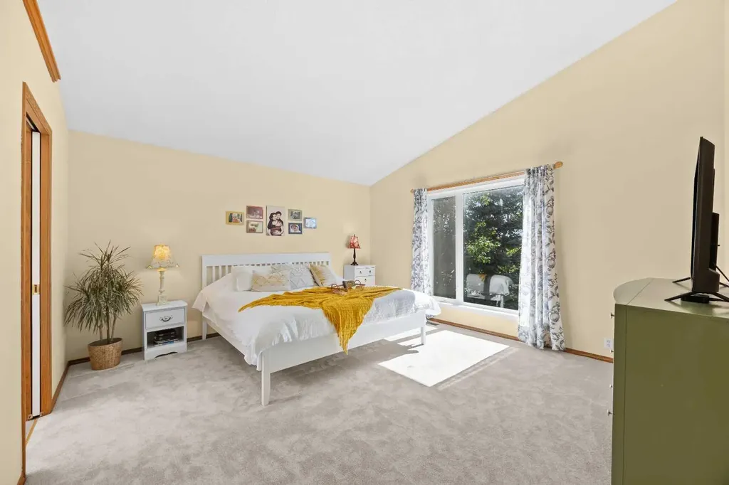 315 Rocky Ridge Bay NW Calgary AB T3G 4H8