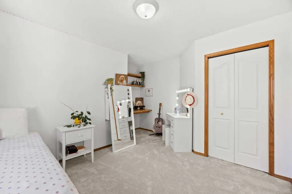 315 Rocky Ridge Bay NW Calgary AB T3G 4H8