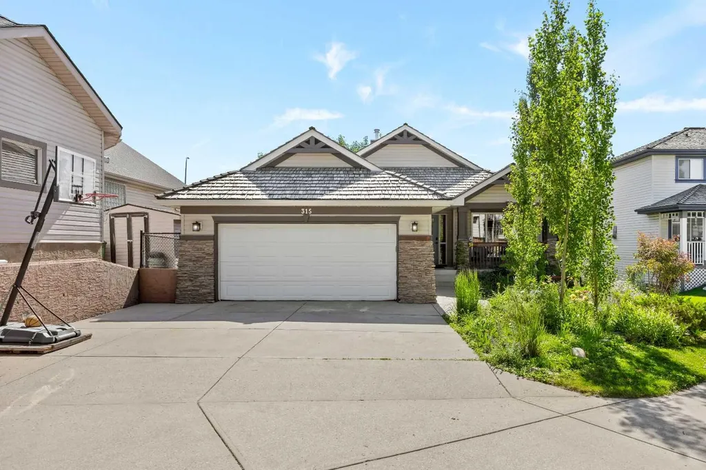 315 Rocky Ridge Bay NW Calgary AB T3G 4H8