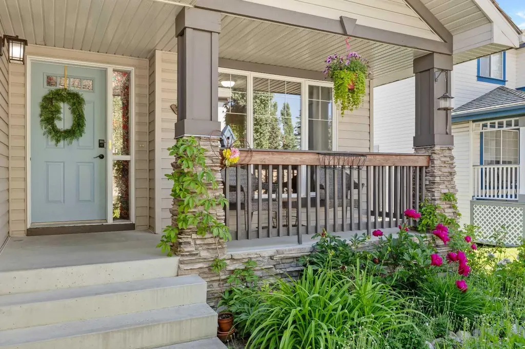 315 Rocky Ridge Bay NW Calgary AB T3G 4H8