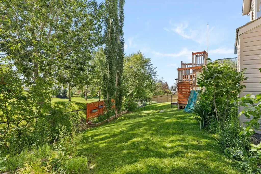 315 Rocky Ridge Bay NW Calgary AB T3G 4H8