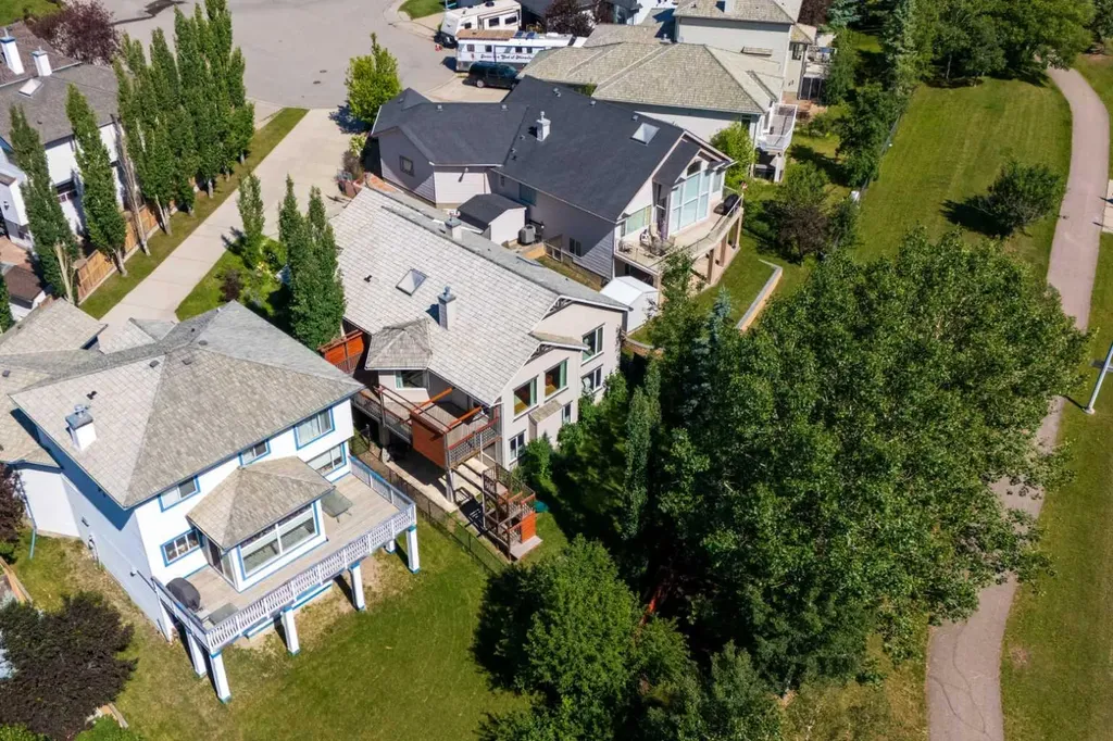 315 Rocky Ridge Bay NW Calgary AB T3G 4H8