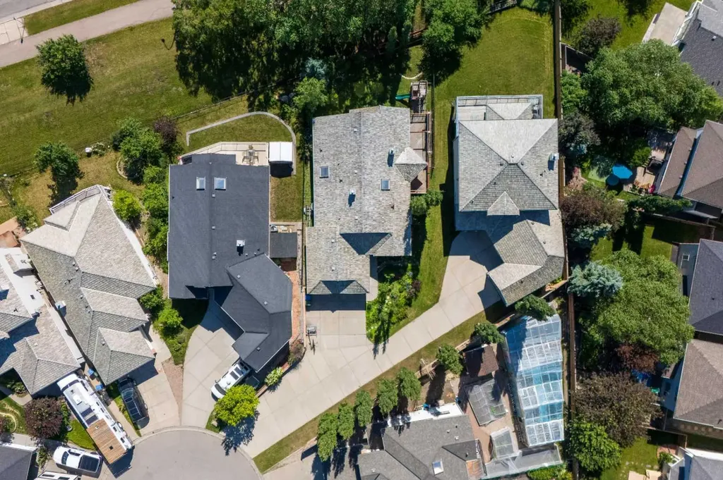 315 Rocky Ridge Bay NW Calgary AB T3G 4H8