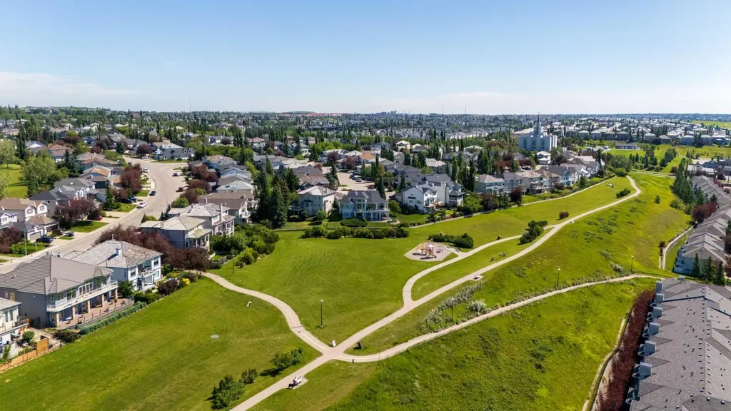 315 Rocky Ridge Bay NW Calgary AB T3G 4H8