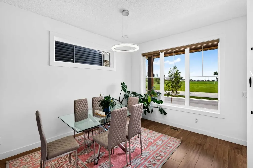 227 Chinook Gate Boulevard SW Airdrie AB T4B 5J4