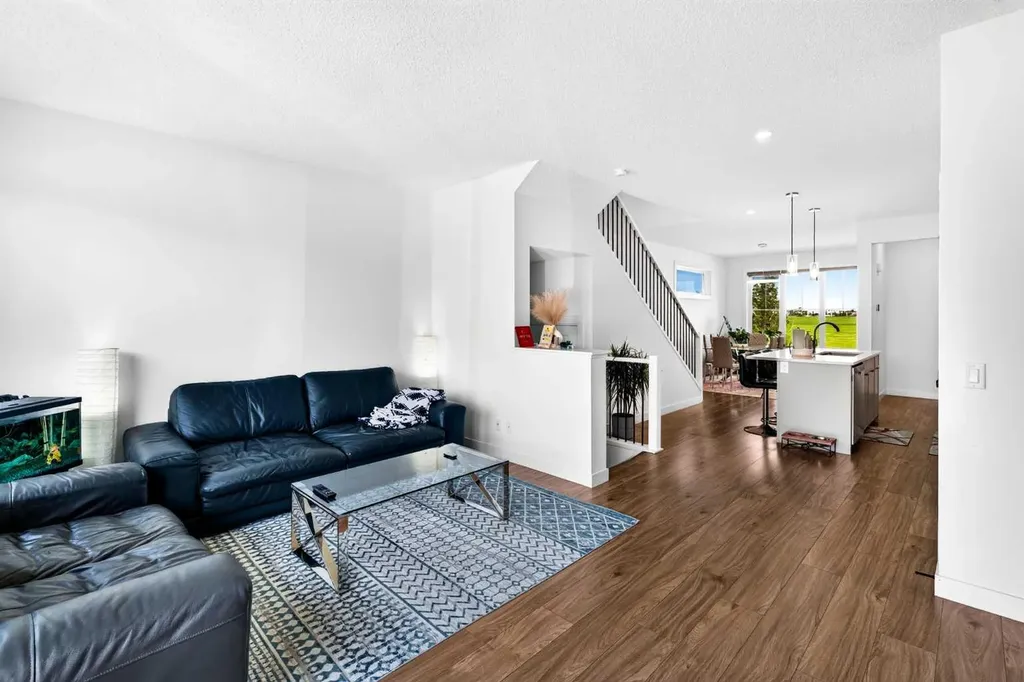 227 Chinook Gate Boulevard SW Airdrie AB T4B 5J4