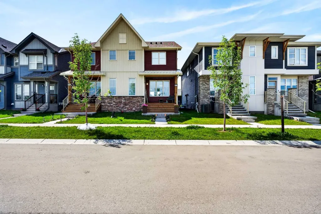 227 Chinook Gate Boulevard SW Airdrie AB T4B 5J4