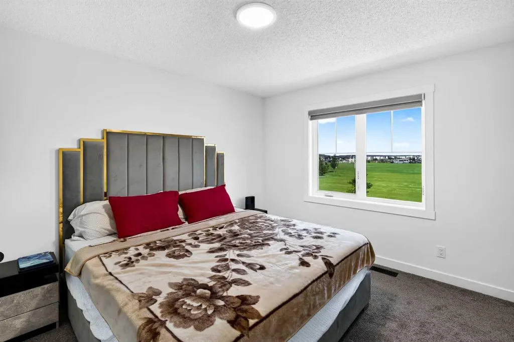 227 Chinook Gate Boulevard SW Airdrie AB T4B 5J4