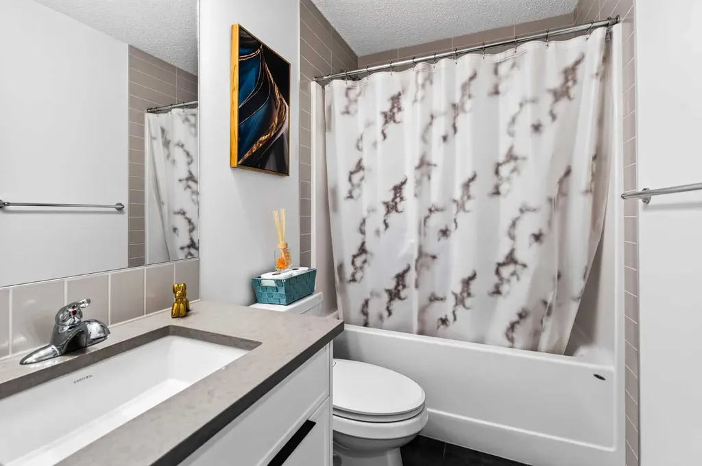 227 Chinook Gate Boulevard SW Airdrie AB T4B 5J4