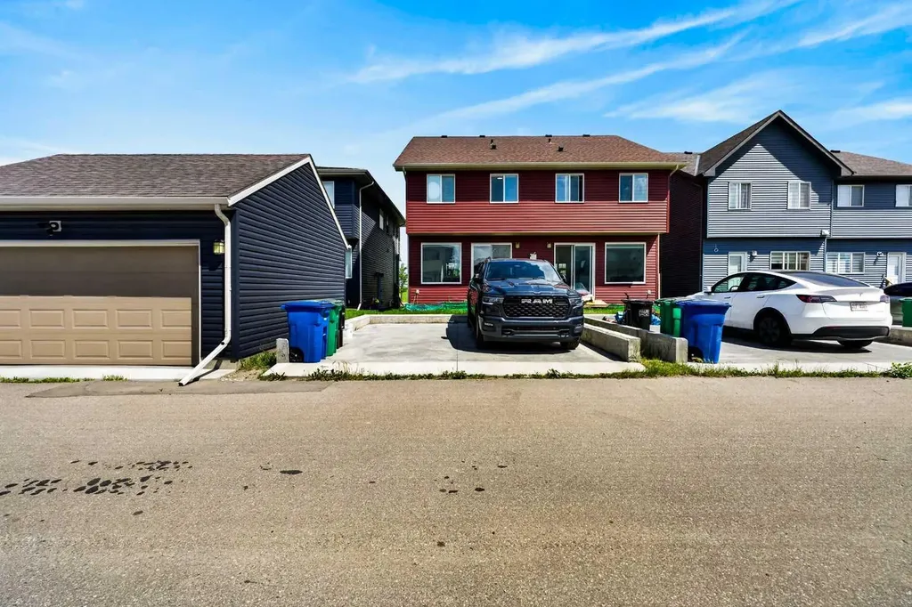 227 Chinook Gate Boulevard SW Airdrie AB T4B 5J4