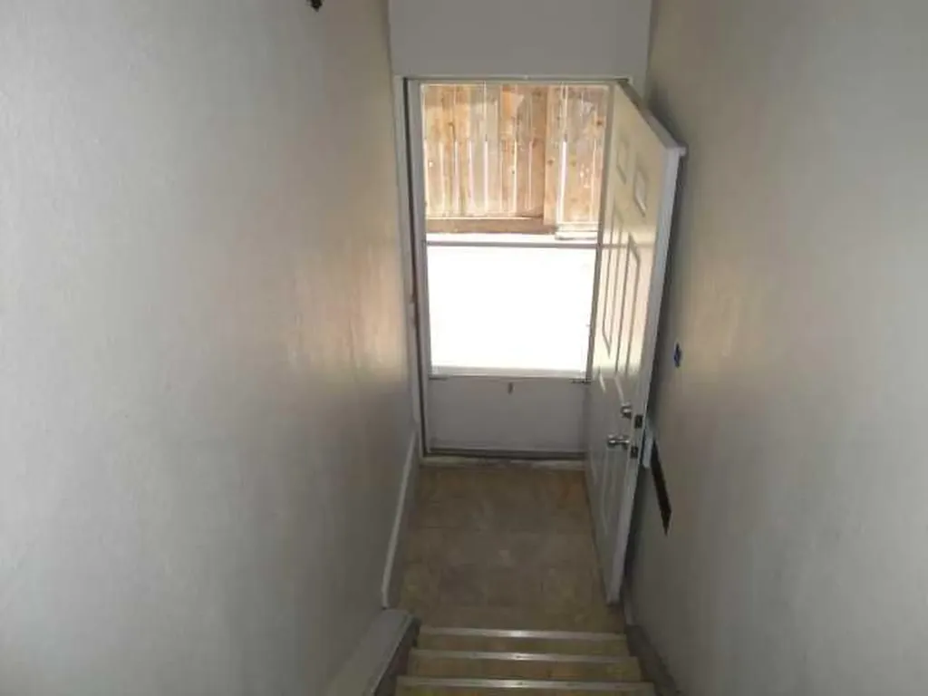 39 Meadowlark Boulevard N Lethbridge AB T1H 4R4