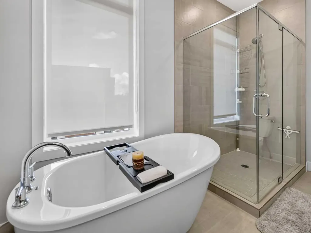 307 Royal Elm Road NW Calgary AB T3G 0G8