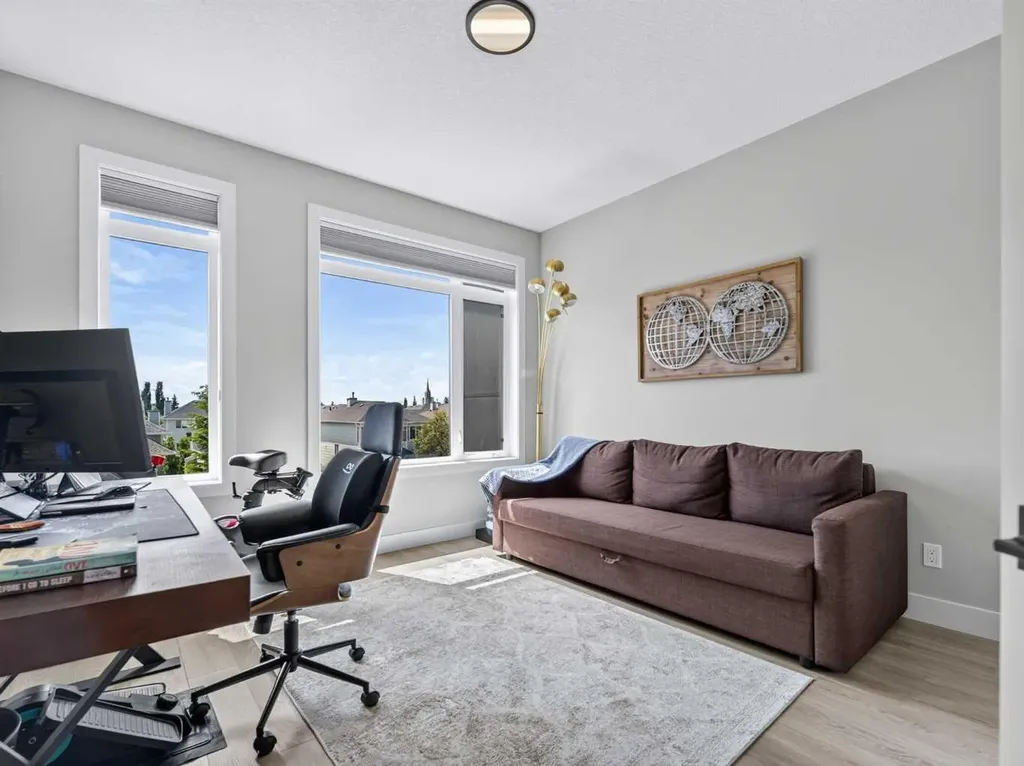 307 Royal Elm Road NW Calgary AB T3G 0G8