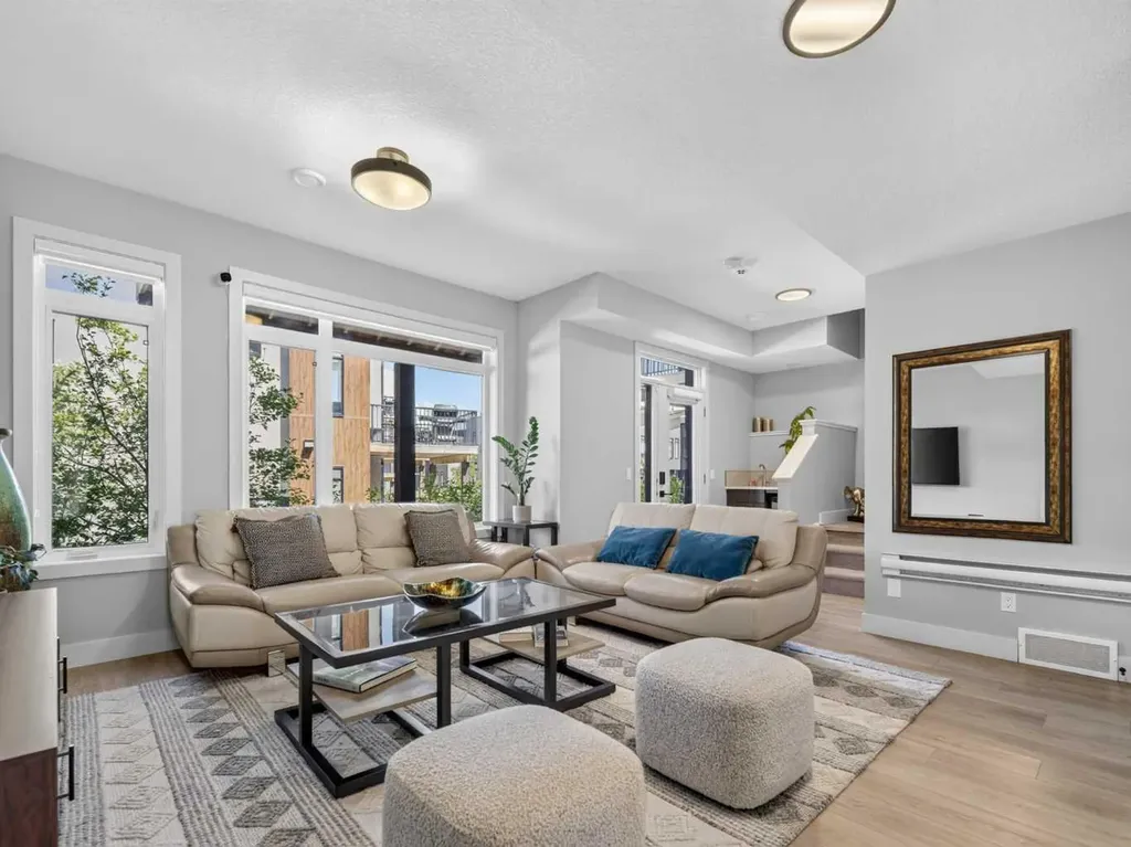 307 Royal Elm Road NW Calgary AB T3G 0G8