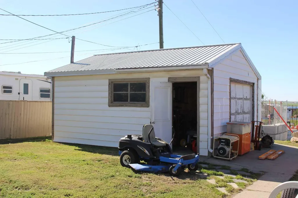 110 Jamieson Avenue Picture Butte AB T0K 1V0