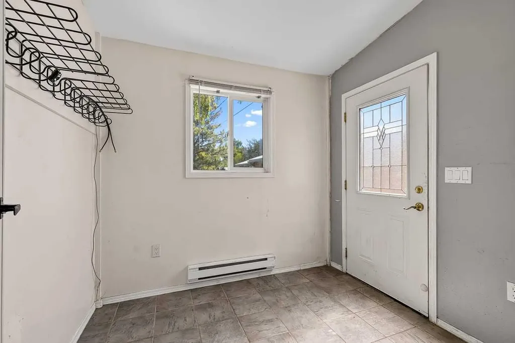 5119 55 Avenue Stavely AB T0L1Z0