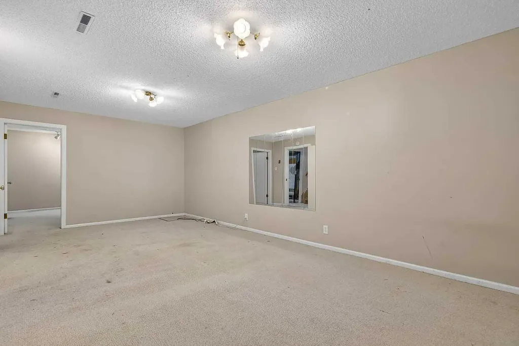 5119 55 Avenue Stavely AB T0L1Z0