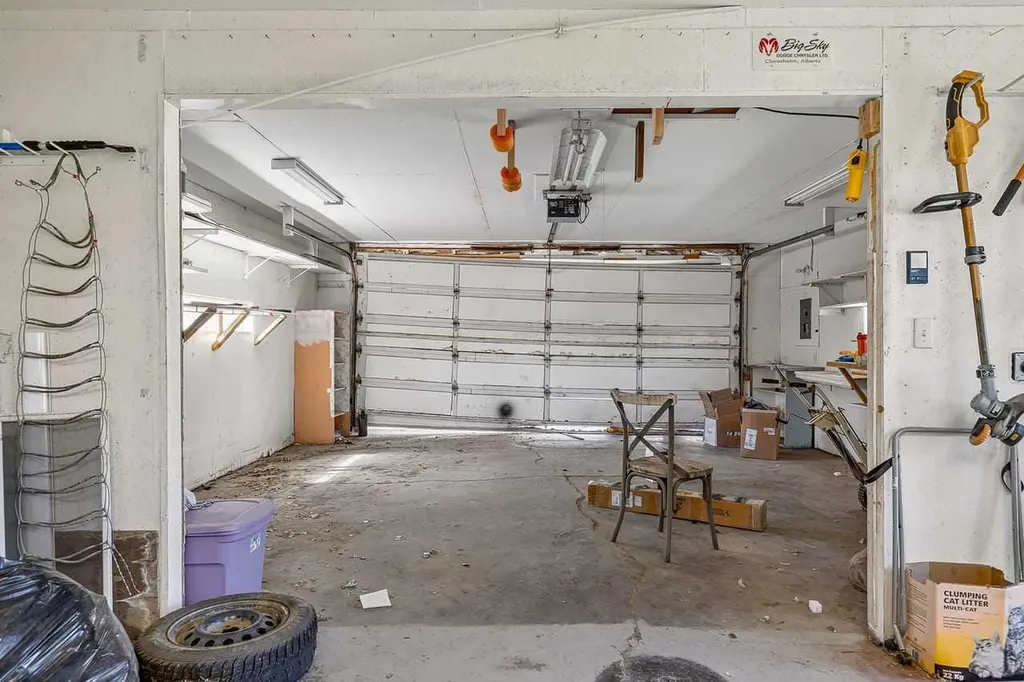 5119 55 Avenue Stavely AB T0L1Z0