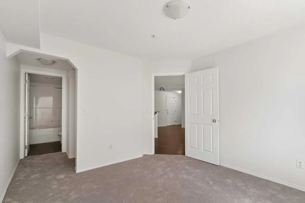43 Country Village Lane NE Calgary AB T3K 0G2