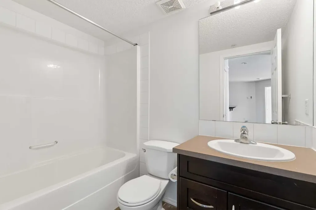 43 Country Village Lane NE Calgary AB T3K 0G2