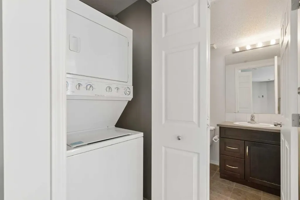43 Country Village Lane NE Calgary AB T3K 0G2