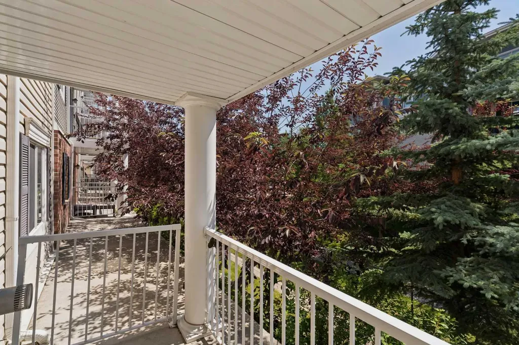 43 Country Village Lane NE Calgary AB T3K 0G2