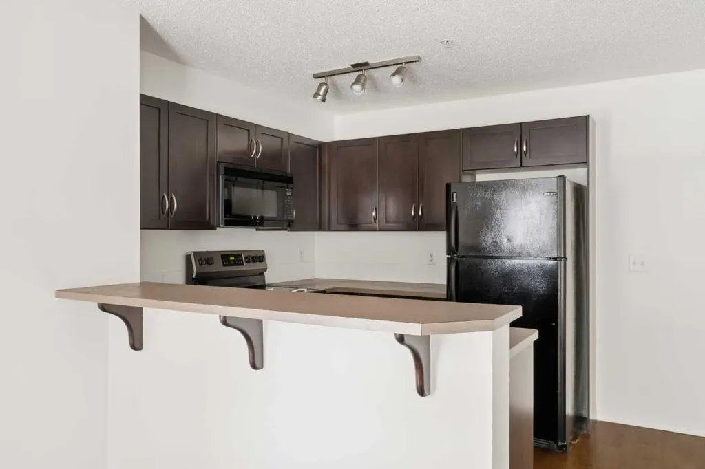 43 Country Village Lane NE Calgary AB T3K 0G2