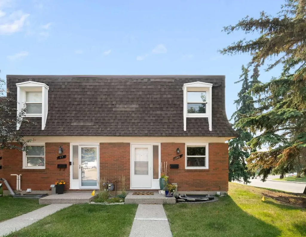 330 Canterbury Drive SW Calgary AB T2W 1H6