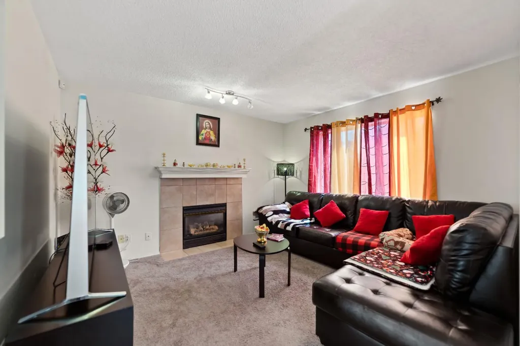 221 Tarington Close NE Calgary AB T3J3V7