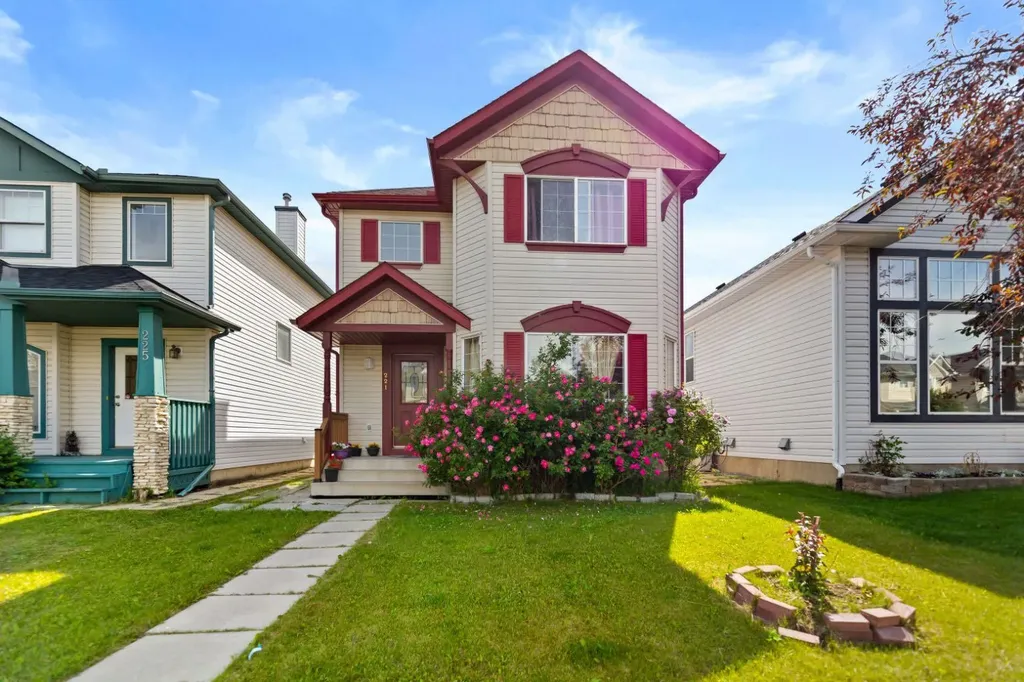 221 Tarington Close NE Calgary AB T3J3V7