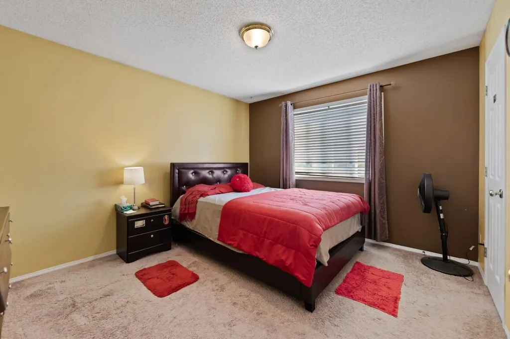 221 Tarington Close NE Calgary AB T3J3V7