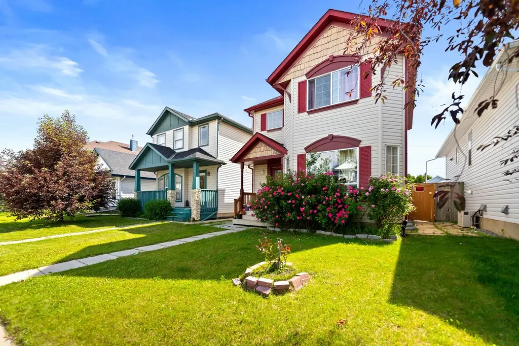 221 Tarington Close NE Calgary AB T3J3V7