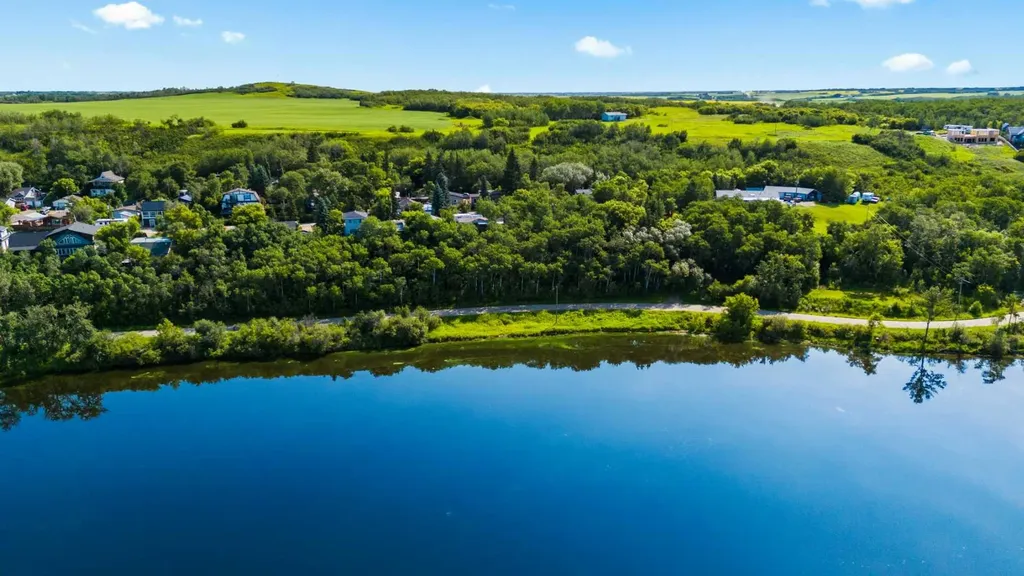 114 Red Wing Crescent Tillicum Beach AB T4V 2M9