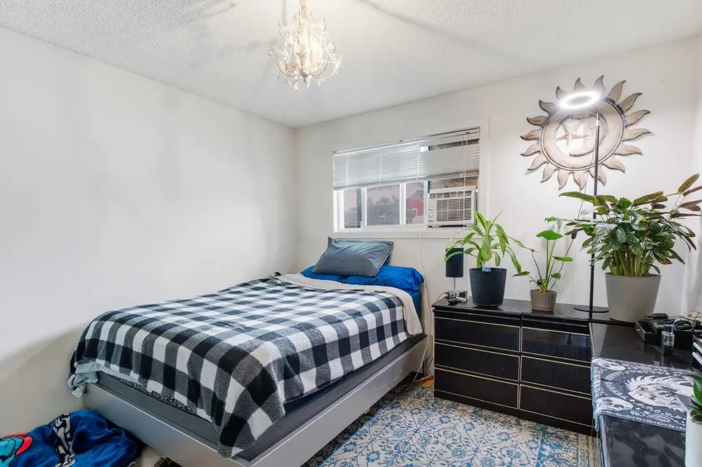 4227 49 Street Calgary AB T1Y 4T6