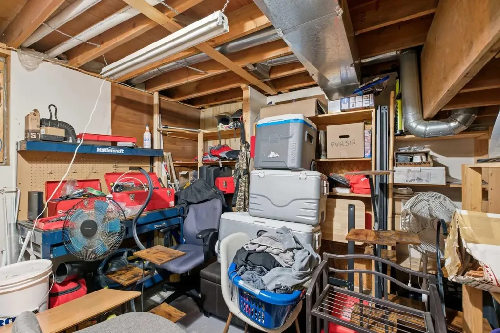 4227 49 Street NE Calgary AB T1Y 4T6