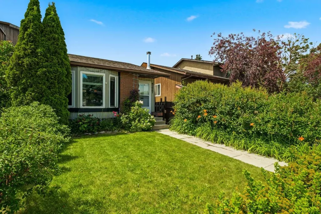 4227 49 Street NE Calgary AB T1Y 4T6