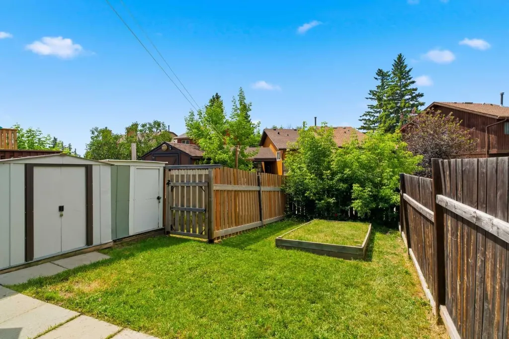 4227 49 Street NE Calgary AB T1Y 4T6