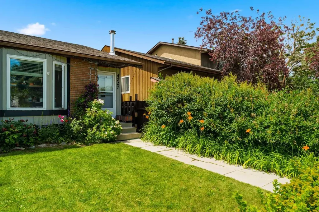 4227 49 Street Calgary AB T1Y 4T6