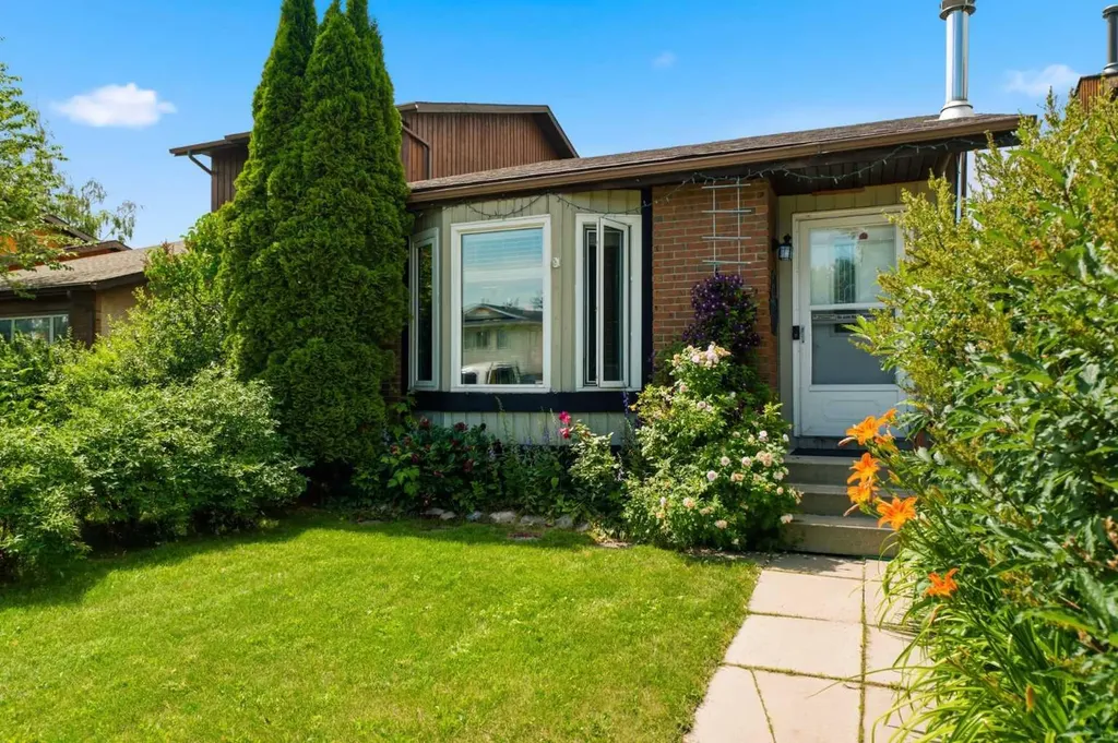 4227 49 Street Calgary AB T1Y 4T6