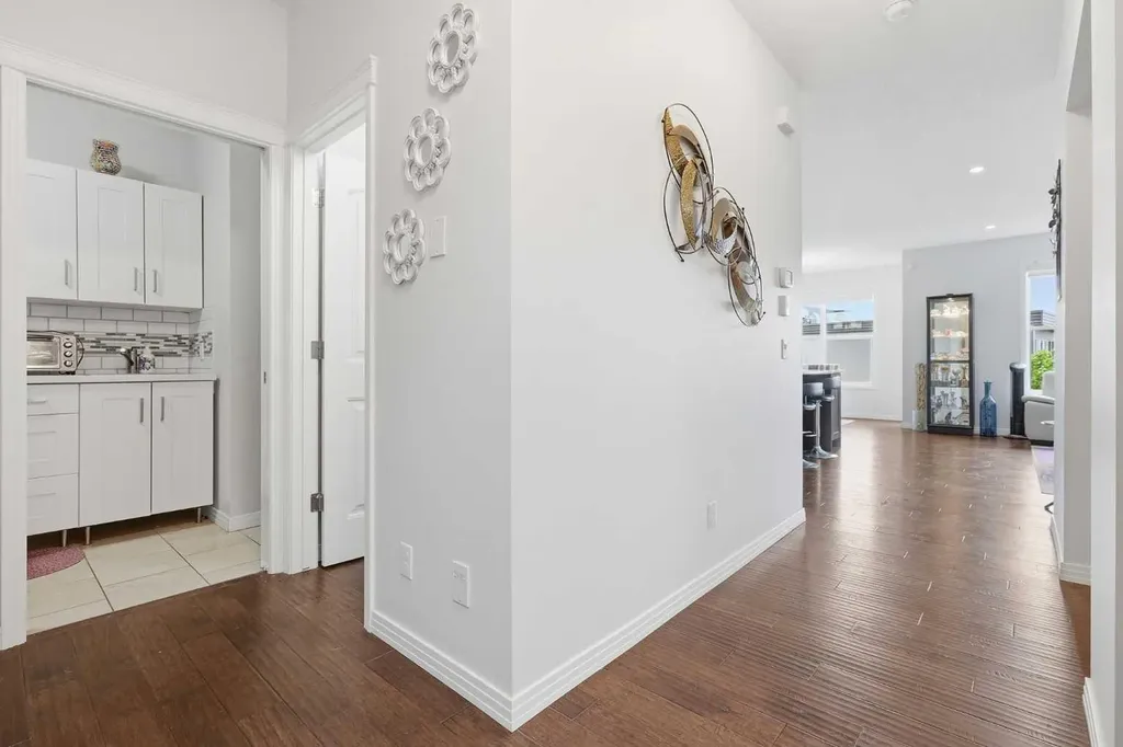 7 Auburn Crest Way SE Calgary AB T3M 1T8