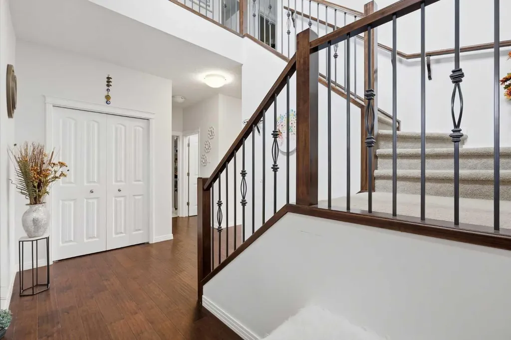 7 Auburn Crest Way SE Calgary AB T3M 1T8