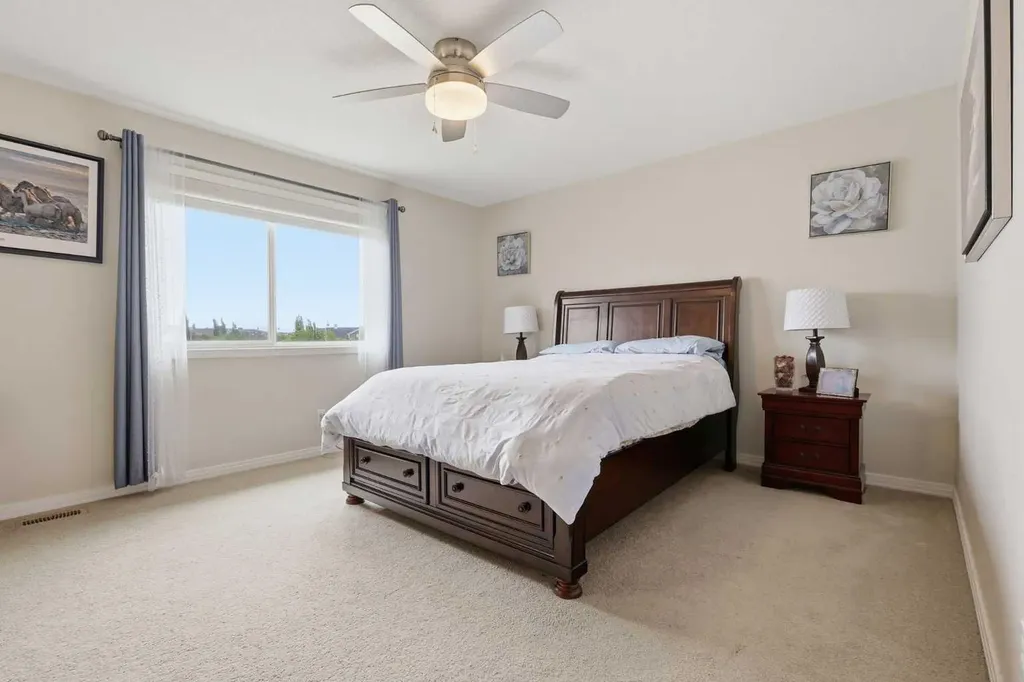 7 Auburn Crest Way SE Calgary AB T3M 1T8
