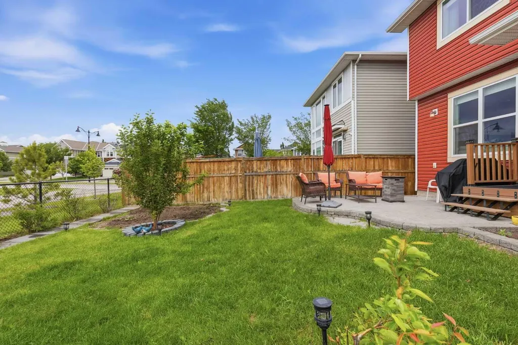 7 Auburn Crest Way SE Calgary AB T3M 1T8